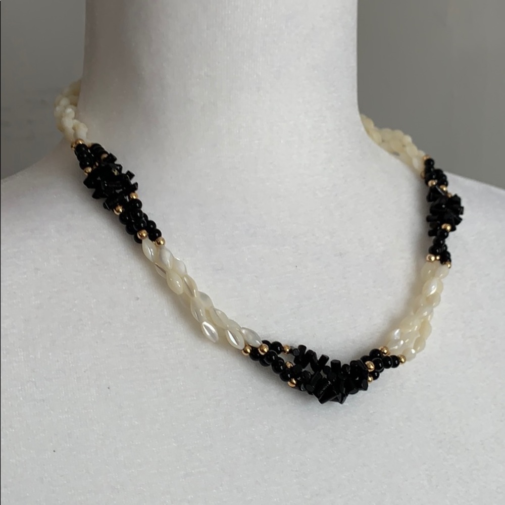 White Faux Pearl and Black Faux Pearl Beaded Necklace